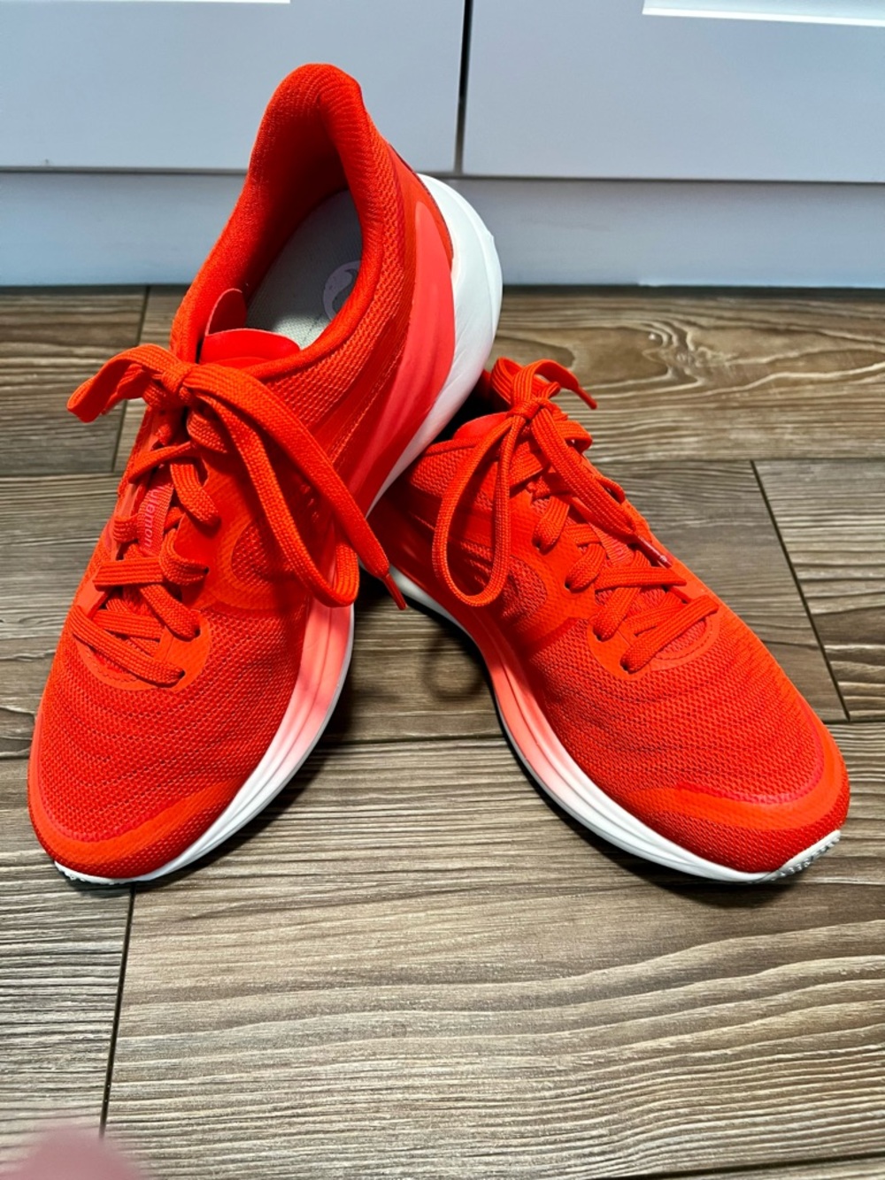 🍋 Lululemon Blissfeel Run 2 Sneakers Women’s 7.5 Neon Orange Athletic Shoes